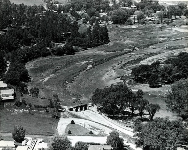 Scene1972flood016.jpg